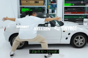 韓国人「バブル時代の日本で誕生した“軽スポーツカー”を初めて見たんだが…こんなの実在したのか？」→「予想外の造形美（ﾌﾞﾙﾌﾞﾙ…」