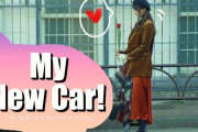 海外「とても可愛い」「似合ってるよ」日本人の美人お姉さんがレトロな欧州車を納車