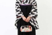 【海外の反応】日本は大正時代の制服を復活させるべきだと思う？