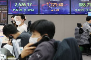 韓国のウォン、今日も売り飛ばされる　昨日1ドル1,220ウォンだったのにもう1,230を突破　IMFよ、もう一度