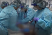 【韓国の反応】日本レベルが違う拡散速度「医療崩壊·インフラ麻痺の恐れ」…韓国の反応「医療崩壊はない。検査費を有料にすればまた感染者が減るだろう。」