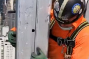 韓国人「まさに命懸け…米国の建設作業員をご覧ください」