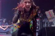 Sick New WorldフェスでBABYMETALとBring Me The HorizonがKingslayerを披露　【海外の反応】