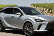 韓国人「フルモデルチェンジしたレクサスRXをご覧ください」