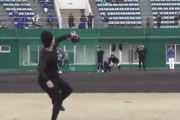 【海外の反応】ホークス育成選手の美しすぎる本塁送球をご覧ください「イチローのようだ」