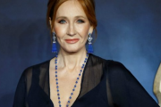J・K・ローリング「男性トランスジェンダーを”女性”とは呼べない…それが罪になるなら喜んで服役する！」[海外の反応]