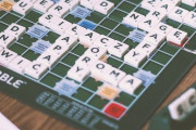 「語彙力を競うゲームのチャンピオンが天才過ぎる…」語り草となっているエピソード