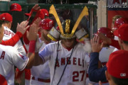 大谷の同僚トラウトが日本の兜を被り全米騒然！←「日本チーム入り確定」（海外の反応）