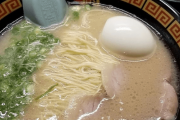 海外「日本の食べ物は世界に誇れるよ！ 最高だ！」日本の食べ物に魂を売った外国人現るｗｗｗ