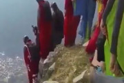 海外「空を飛ぶ人々」