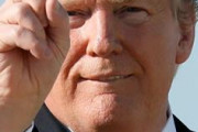 トランプ大統領はアメリカで人気なの？ペンシルベニア州に到着した時の民衆の反応がこちらです