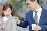 海外「大阪の人は腕バンバン叩いてくるぞｗ」日本人は他人に触れるの好まないけど飢えちゃったりしないの？