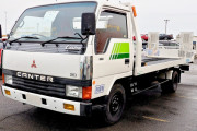 【海外の反応】レトロな三菱キャンター積載車がとてもクール！