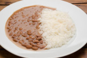 ブラジル人「お前らの国の農民の食事を貼ってみよう」