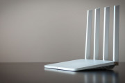 【海外】Wi-Fi信号をダメにする7つの意外なアイテムとは？あなたのインターネットを守るためのヒント！