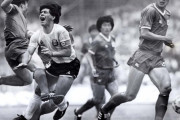 マラドーナを蹴飛ばしたホ・ジョンムら、韓国サッカーの伝説が故人を回想…「勝負師」「天才というものがわかった」