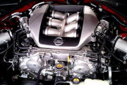 海外「数々の名エンジンを作ってきた！」エンジン生産台数4000万台を突破した日産自動車横浜工場の歴史を紹介した動画に対する海外の反応