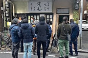 すごい勢いで売れる皿うどんのお店を紹介！！外国人「ボリューミーなのが良いね！」