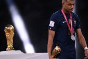 外国人「日本がドイツやスペインに勝ったぞ」エンバペの“欧州選手権はW杯より難しい“発言で世界的論争に！メッシとモドリッチまで参戦する事態に！【海外の反応】