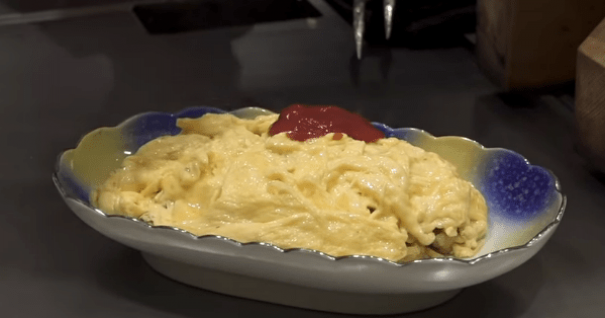 海外「日本のオムレツチャーハンとかいう料理がもはや芸術なんだがｗｗｗ」米捌きがクレイジーすぎるよ・・・ | 海外の反応アンテナ