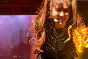 BABYMETALの新しい衣装の高解像度の写真を探してるんだが　【海外の反応】