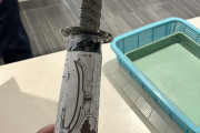 外国人「日本の空港であの形というだけで傘がアウトになった」