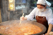 外国人「お昼時に日本のホルモン鍋は凶悪すぎるわｗｗｗ」