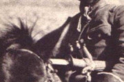 中国人「日本の軍人のメガネ率が異常な理由」