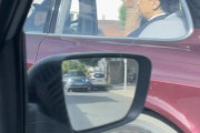 【海外】「最高にクールだ！」英国を車移動中の天皇陛下に遭遇した外国人が大興奮！