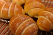 韓国の塩パンはバカ高い?「日本の5倍高い...ウチは本当に高すぎる！」韓国で不満の声高まる