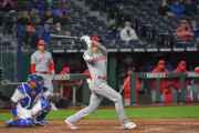 【海外の反応】「凄すぎる！」大谷翔平、左腕から特大4号ソロ＆2試合連続の猛打賞！驚異の快足も披露