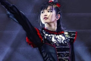 最近女性ミュージシャンに会ったKOBAは、BABYMETALの女性の神バンドを考えてるのか？　【海外の反応】