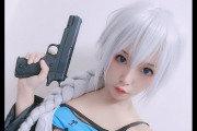 タイの美人レイヤーの銃の持ち方が炎上！「日本の武装JKコスプレを見習え」と話題に！【タイ人の反応】