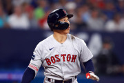 【海外の反応】吉田正尚が米メディア選出の前半戦の新人王に【MLB】