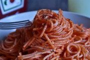 外国人「底辺の白人はどんなものを食べてるか紹介していく！」