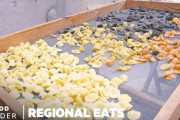 イタリア・バーリの街でおばあちゃんが作る新鮮なパスタ「おばあちゃんが作るものは何でも美味しい！」　海外の反応