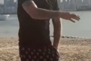 海外「ドバイにロシアの土を撒いてここはロシアだと主張するロシア人アスリート」