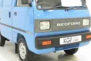 【海外の反応】1989年式なのに新車同然の軽バンが出てきた！