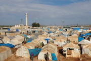 日本を代表するギタリストがシリア難民キャンプを訪問 (海外の反応)