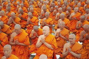 アメリカ人「なんでアジア人は仏教を信仰しなくなったの？」
