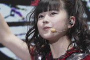 BABYMETALの女の子たちと神バンドの関係って、どんな関係かな？　【海外の反応】