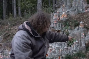 スイスの男性が粘土だけで「夢の城」を約3年かけて作り上げる