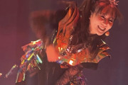 ここに4つの時代の写真があるけど、どの時代のBABYMETALが1番好き？　【海外の反応】