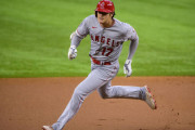 海外「大谷翔平、残り試合3でどこまで記録を作れるか？」申告敬遠18個！ア・リーグトップ！