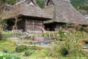 日本「世界のみんなの先祖がどんな家に住んでたか教えてほしい」