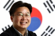 反日活動家ソ・ギョンドク教授、ユニクロ前の行列写真を公開して苦言「最低限の自尊心は守って欲しい」＝韓国の反応