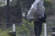 【韓国の反応】「ヒンナムノー」先に迎えた日本…壁は崩壊し、街路樹は倒れる