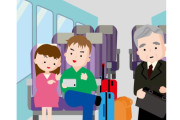 日本の電車で通路に荷物を置く観光客に日本人のおじさんが注意してるぞ　【海外の反応】