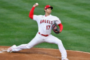 大谷翔平が1人3役の大活躍！7回10奪三振1失点、4打数1安打に右翼守備！（海外の反応）