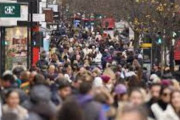 海外「ロンドンの若者の約半分が10年以内にロンドンを出たいと思っている。家賃と生活費の高騰が原因」